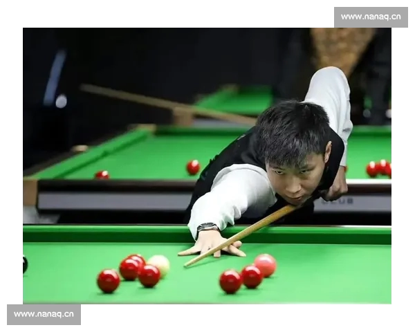 精彩斯诺克比赛直播带你实时观赛 感受激烈对决与精湛技术展示